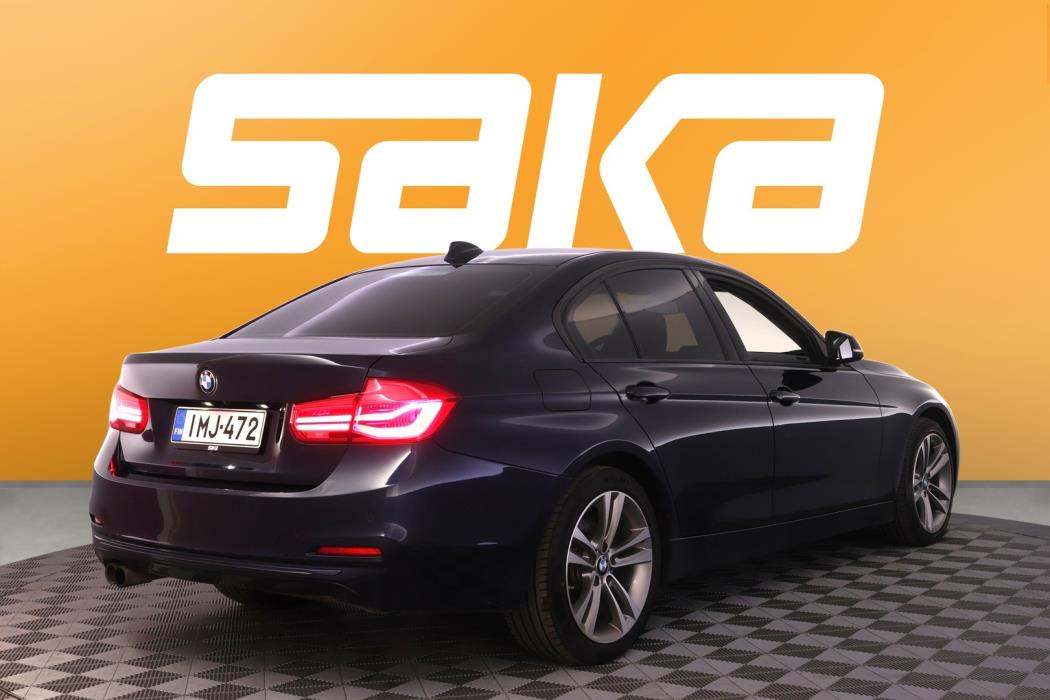 BMW 330 2016