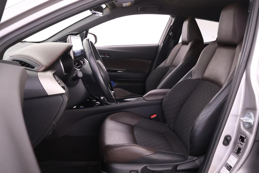 TOYOTA C-HR 2017