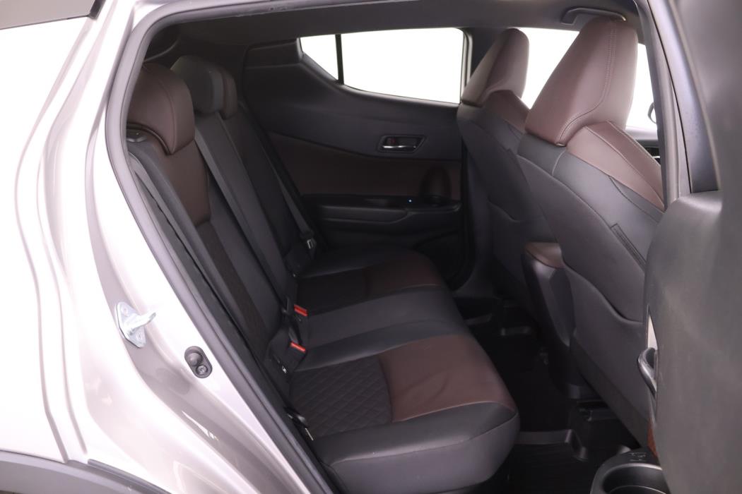 TOYOTA C-HR 2017