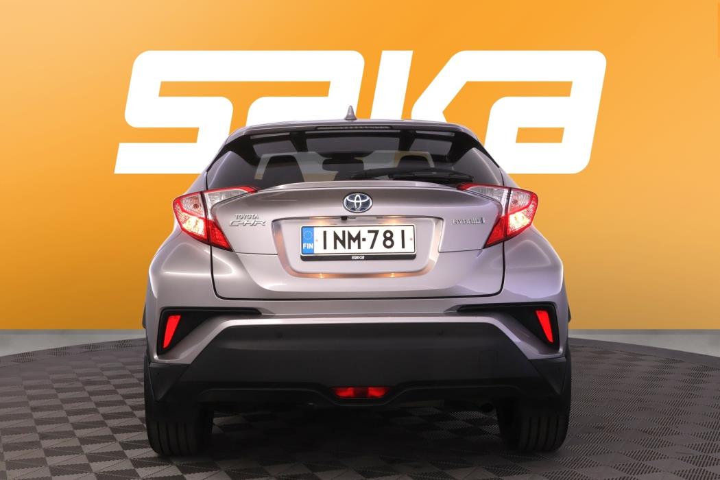 TOYOTA C-HR 2017