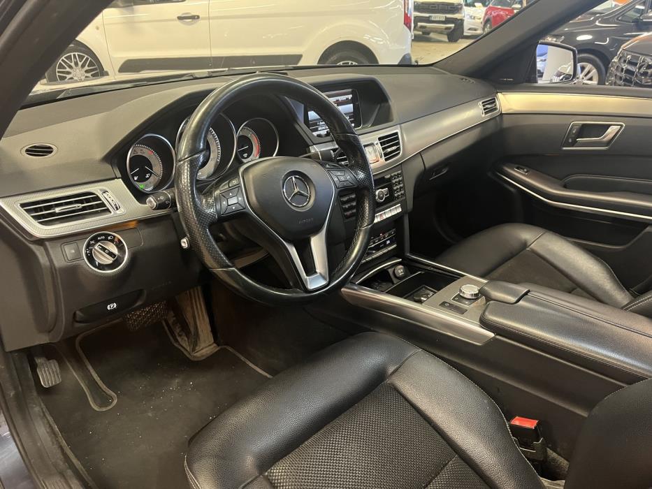 MERCEDES-BENZ E 2015