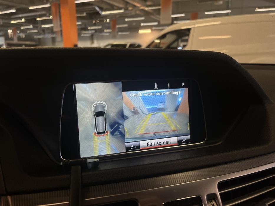 MERCEDES-BENZ E 2015