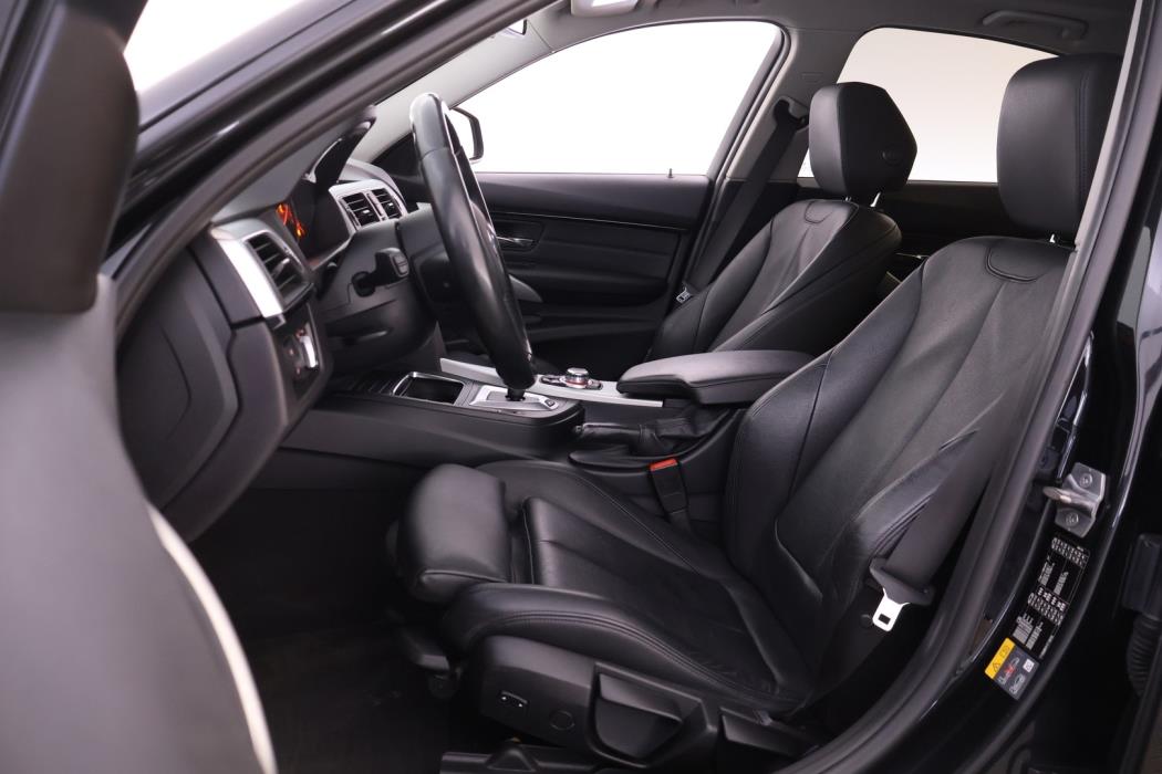 BMW 330 2016