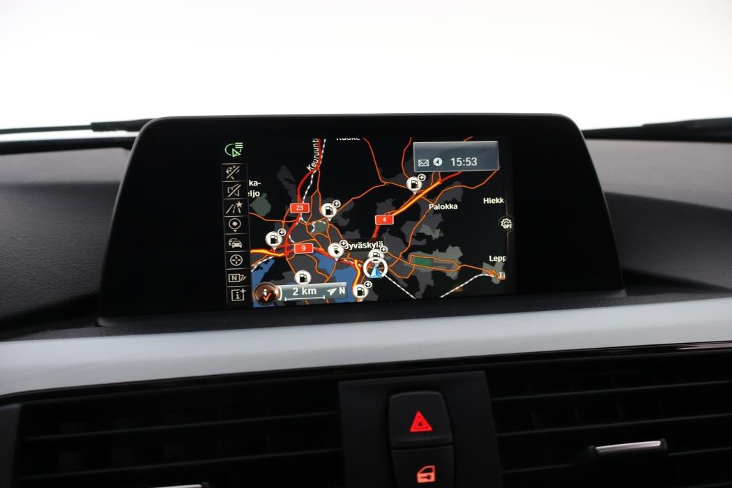 BMW 330 2016
