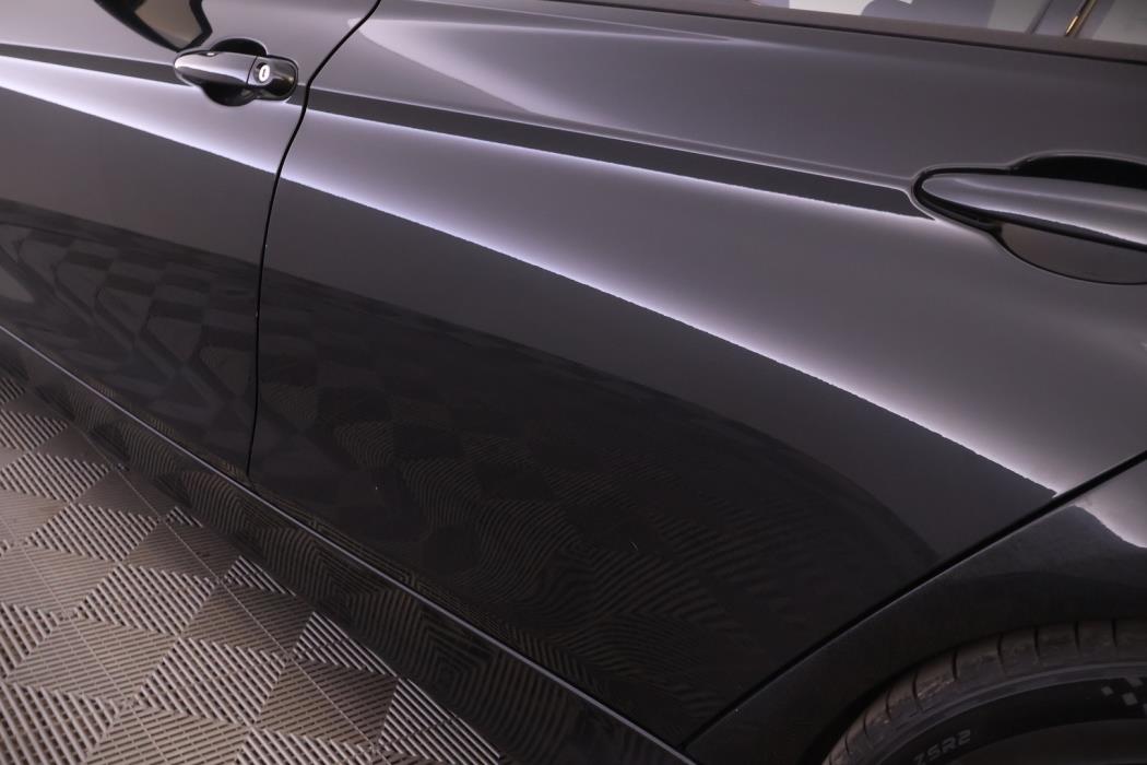 BMW 330 2016