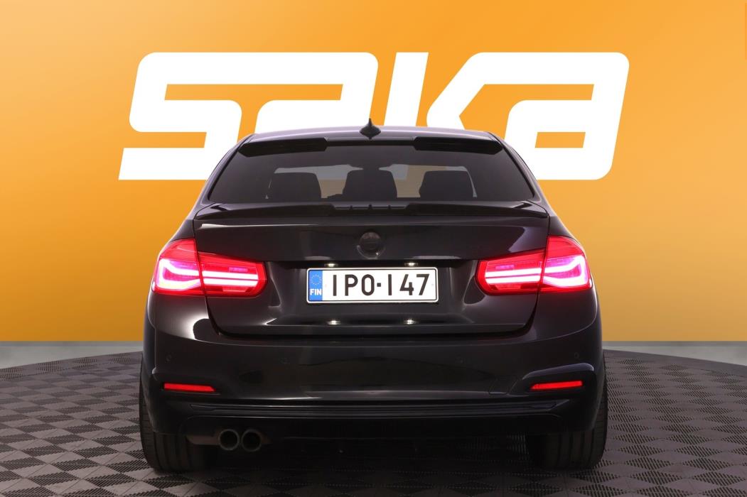 BMW 330 2016