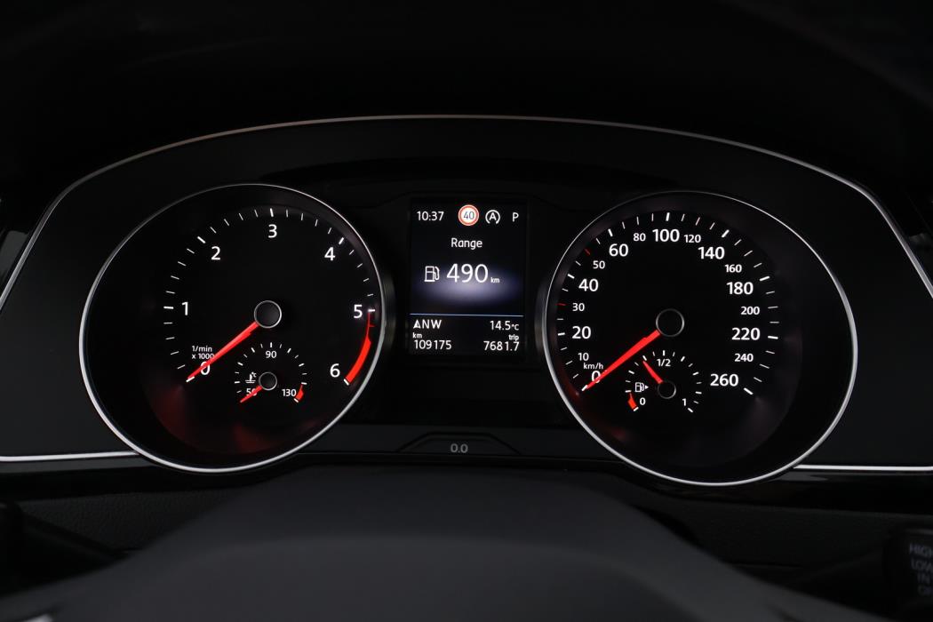 VOLKSWAGEN Passat 2020