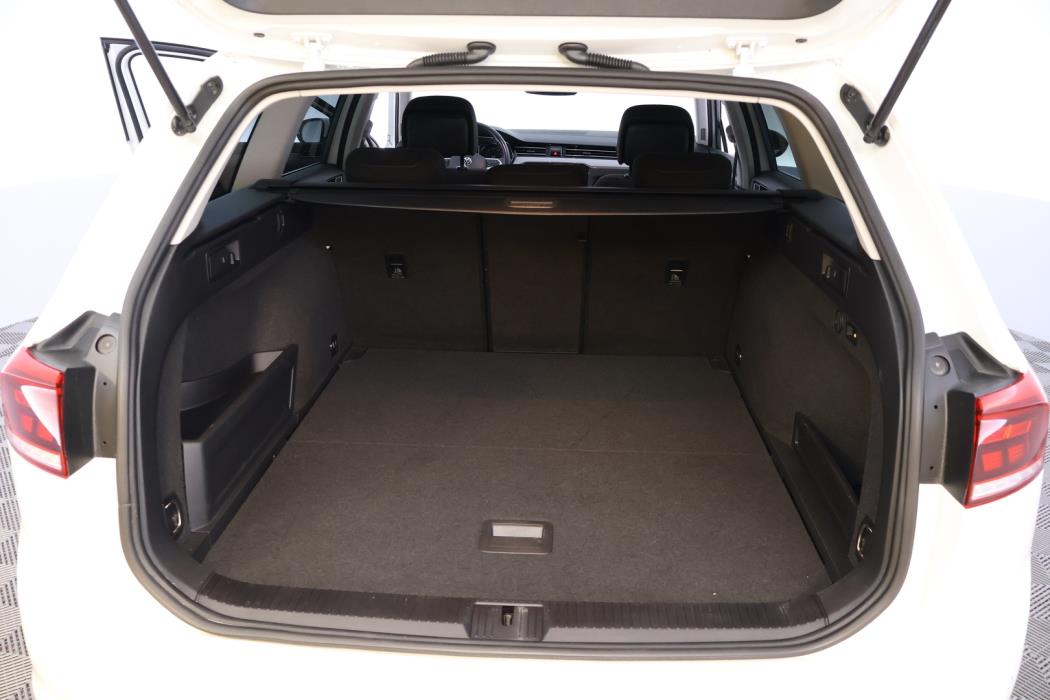 VOLKSWAGEN Passat 2020