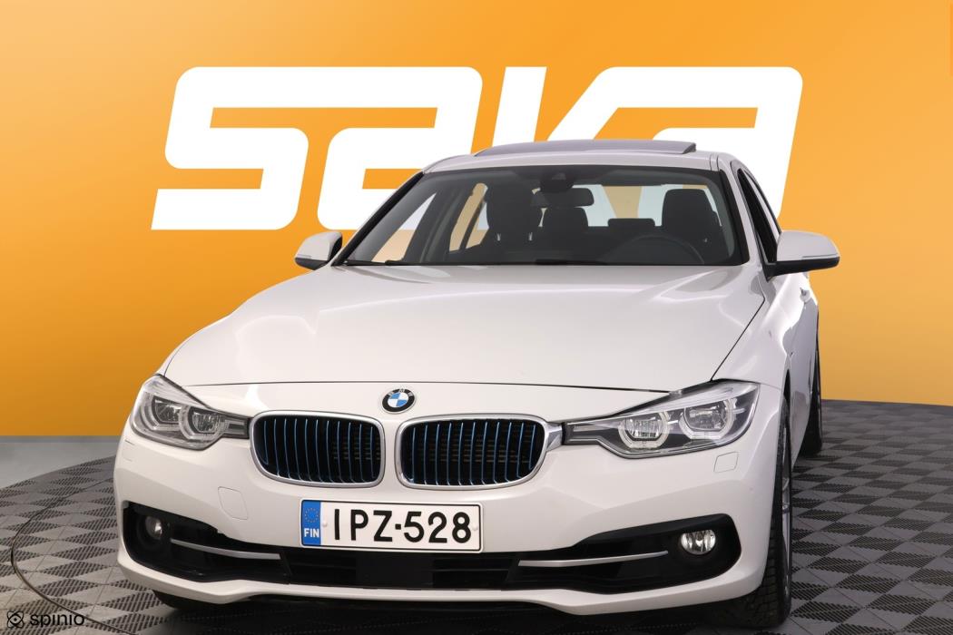 BMW 330 2016