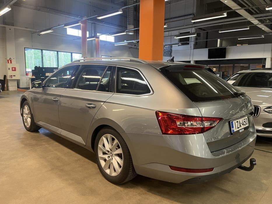 SKODA Superb 2021