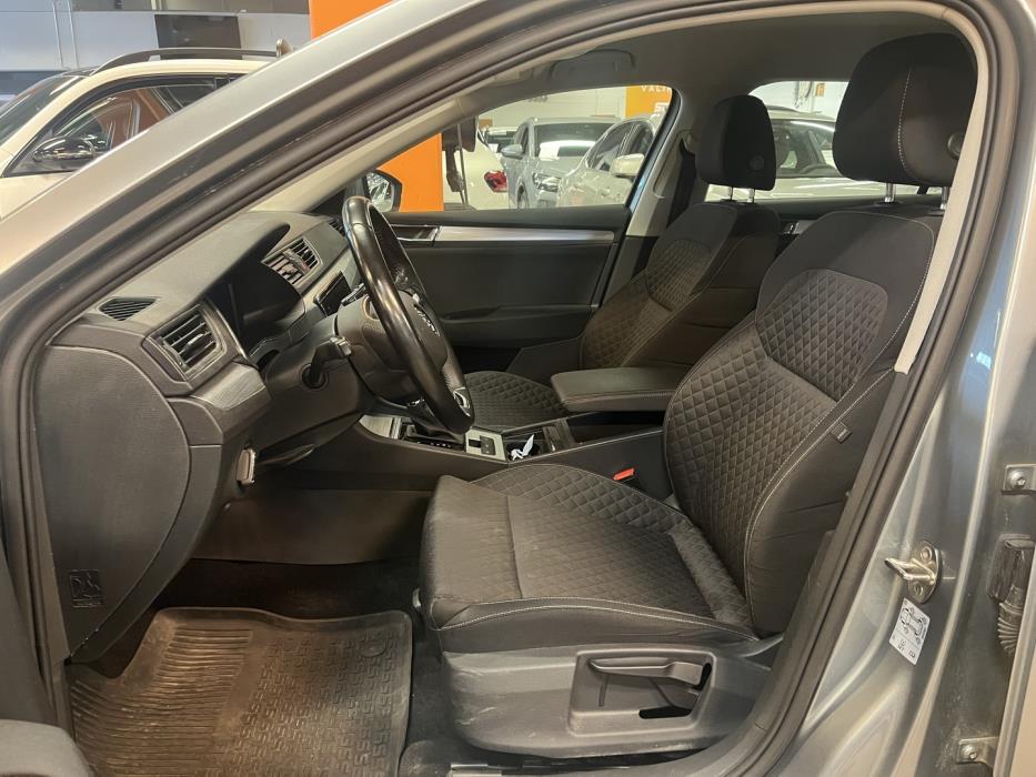 SKODA Superb 2021
