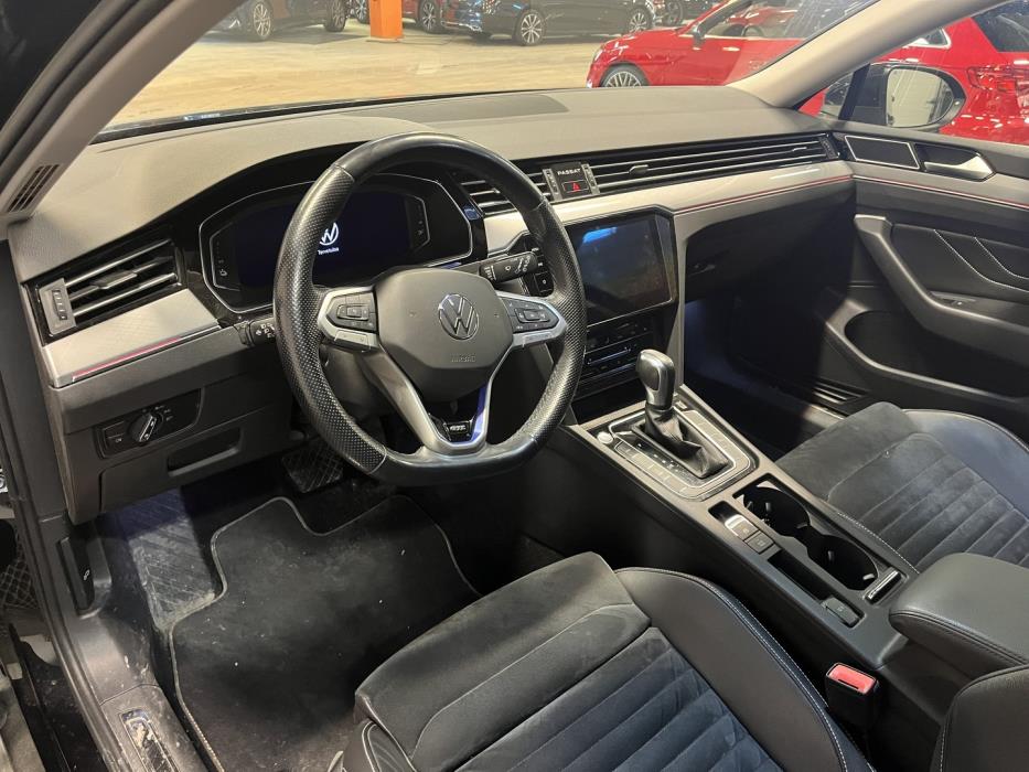 VOLKSWAGEN Passat 2021