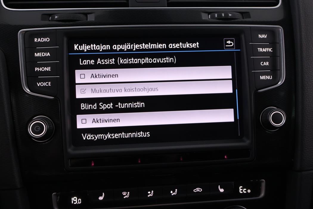 VOLKSWAGEN Golf 2017