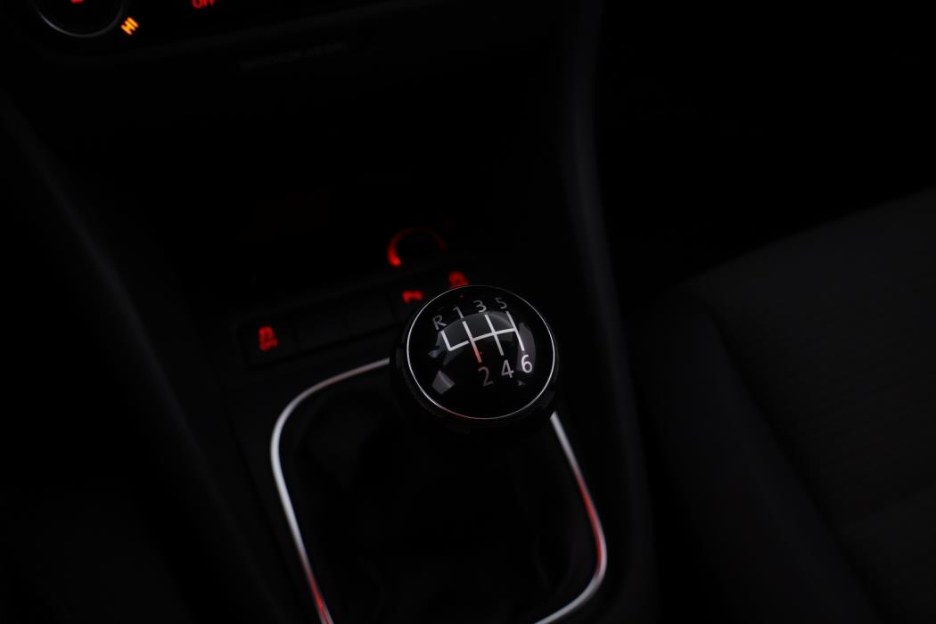 VOLKSWAGEN Golf 2011