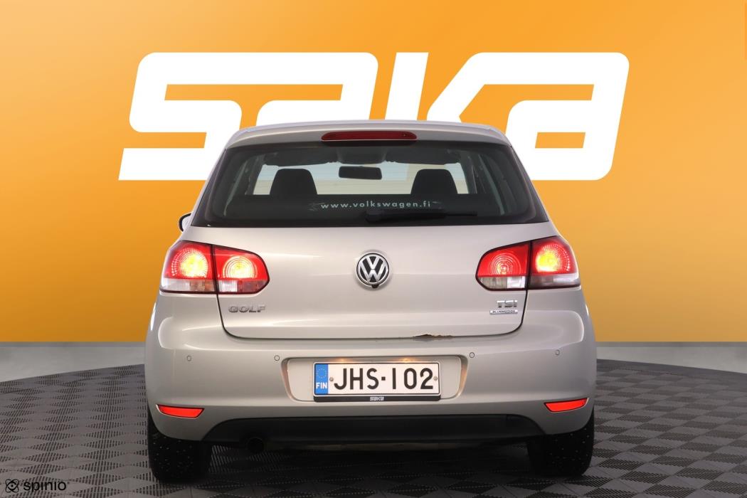 VOLKSWAGEN Golf 2011