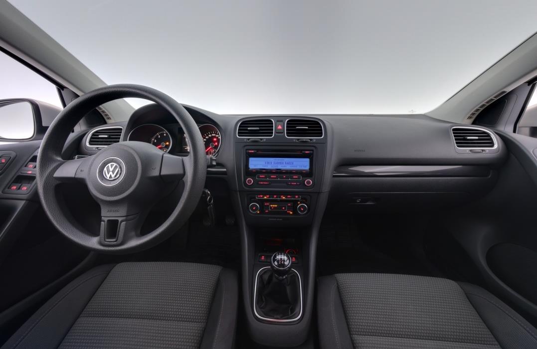 VOLKSWAGEN Golf 2011