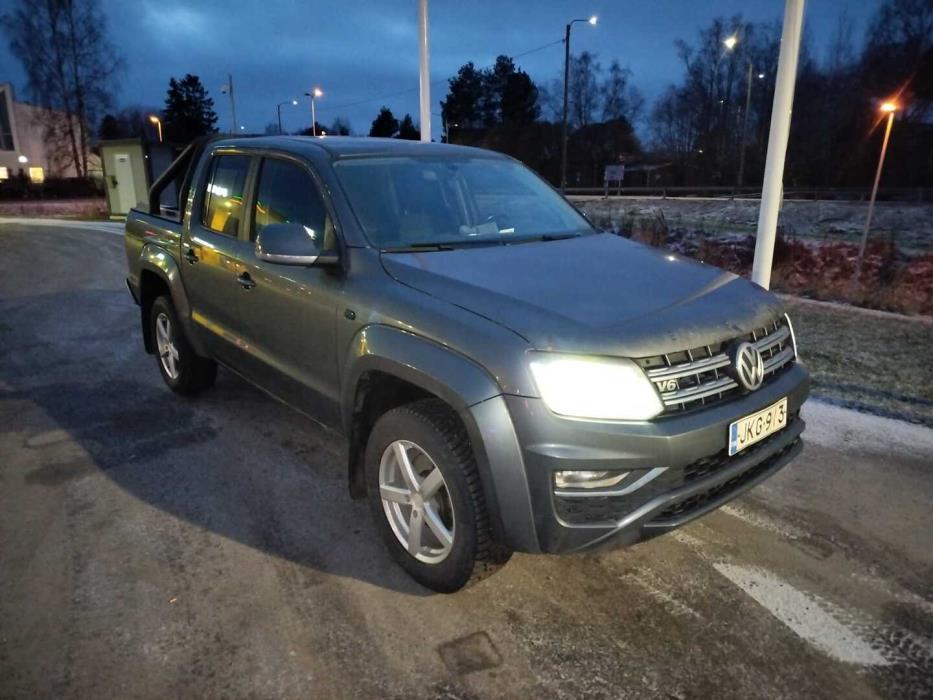 VOLKSWAGEN Amarok 2017