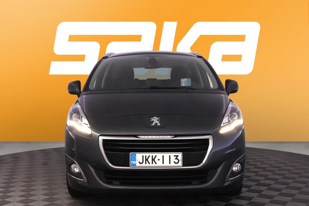 PEUGEOT 5008 2017