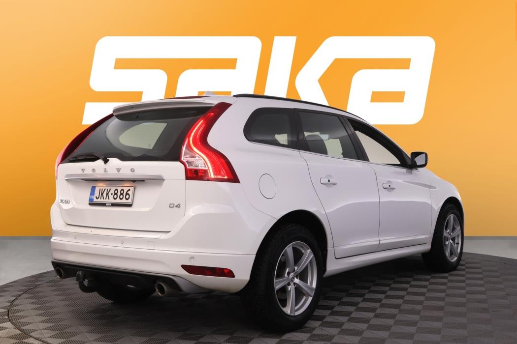 VOLVO XC60 2017
