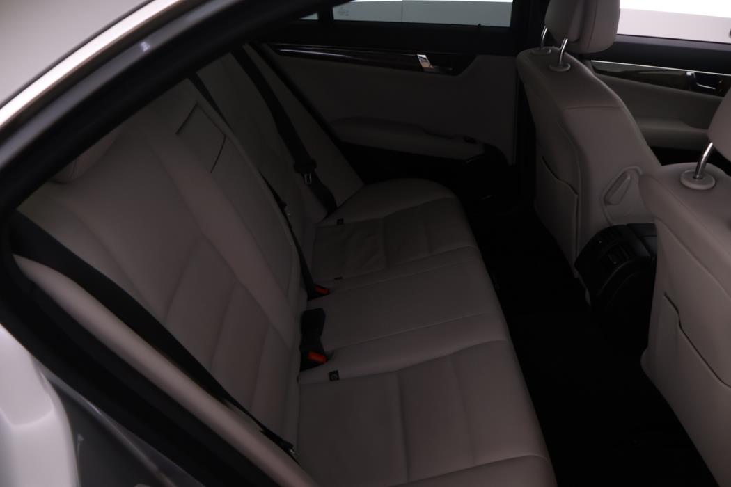 MERCEDES-BENZ C 2010