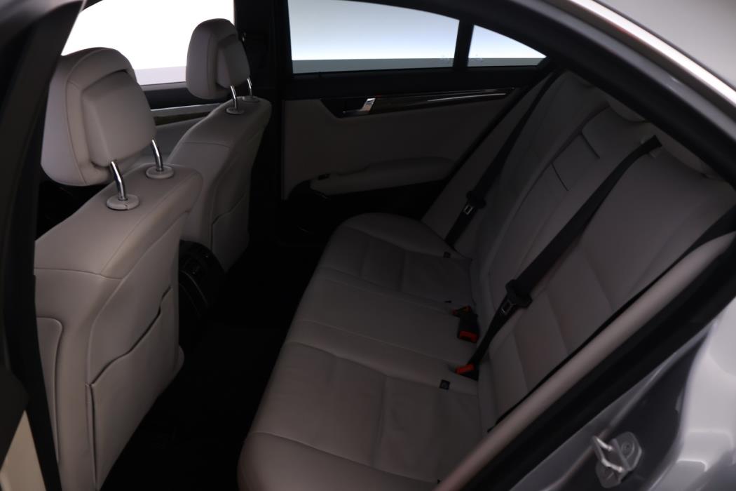 MERCEDES-BENZ C 2010