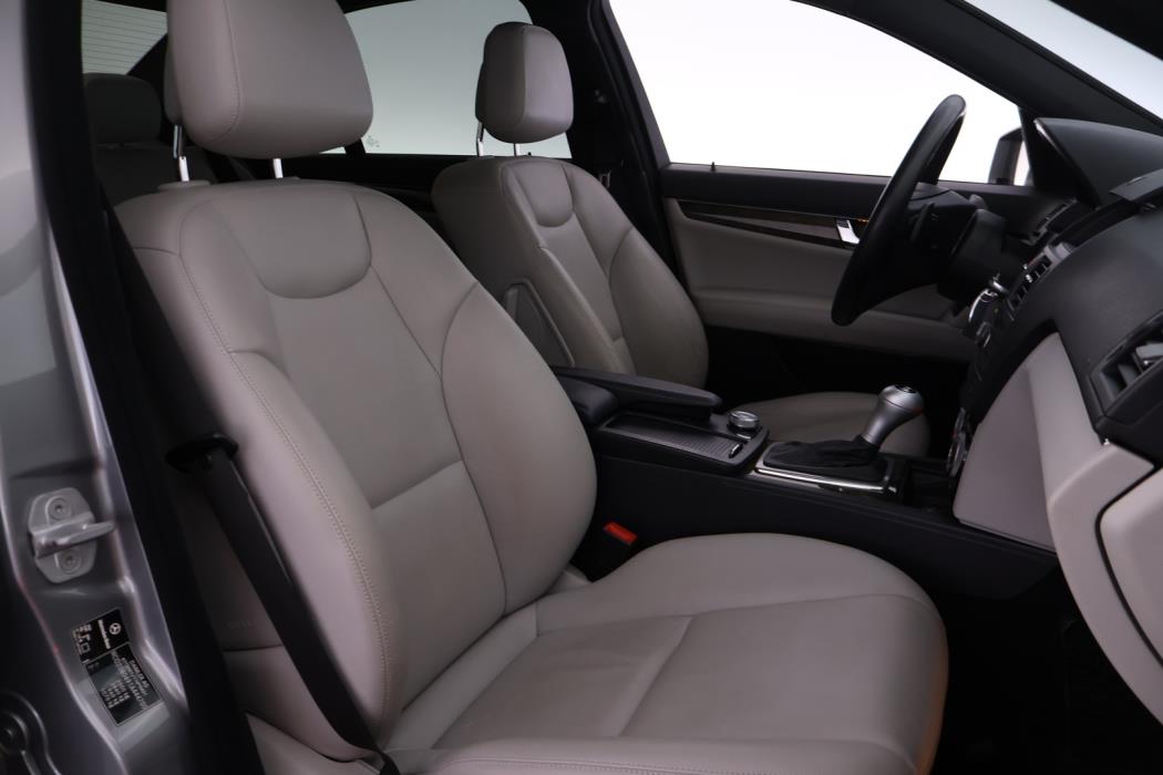 MERCEDES-BENZ C 2010