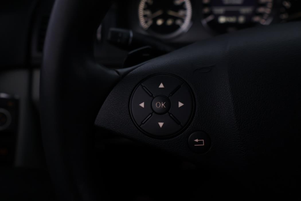 MERCEDES-BENZ C 2010