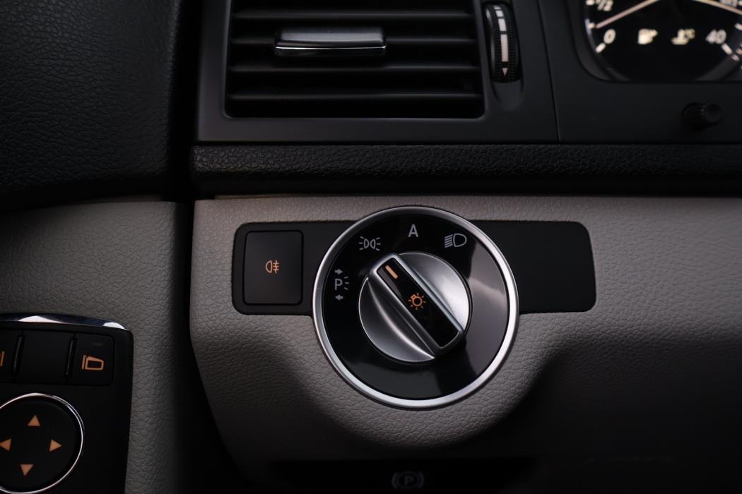 MERCEDES-BENZ C 2010