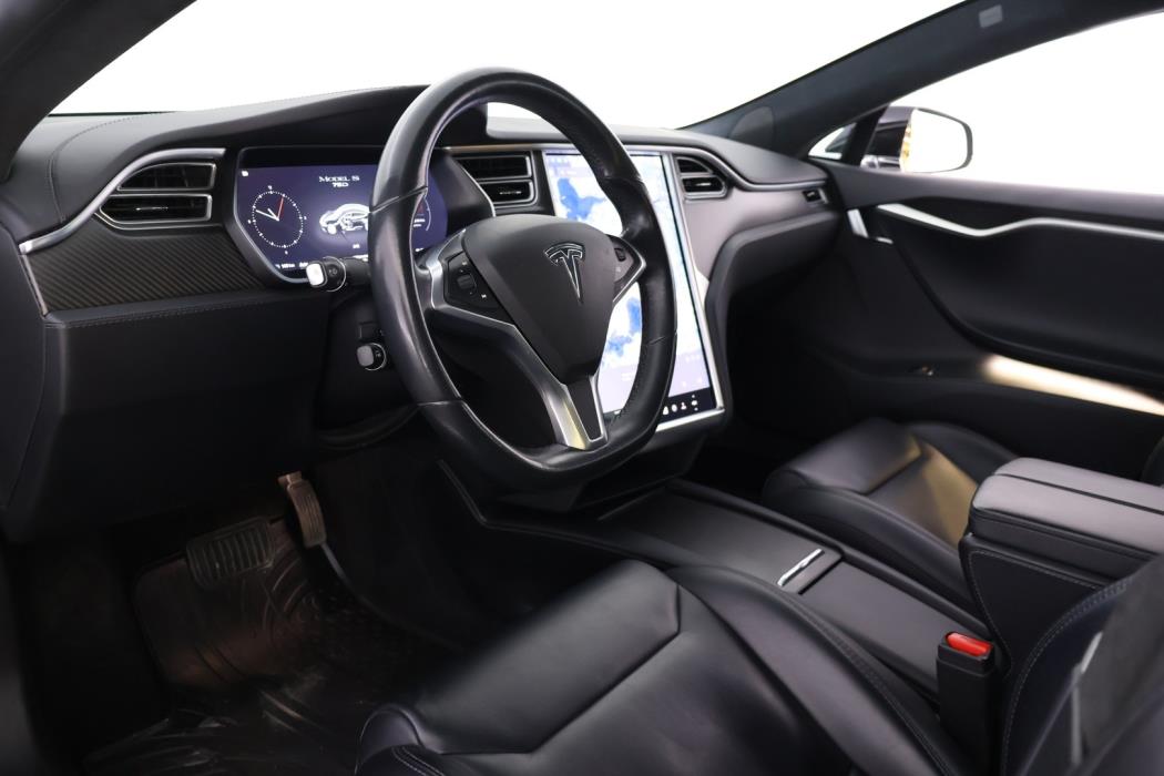 TESLA Model S 2018