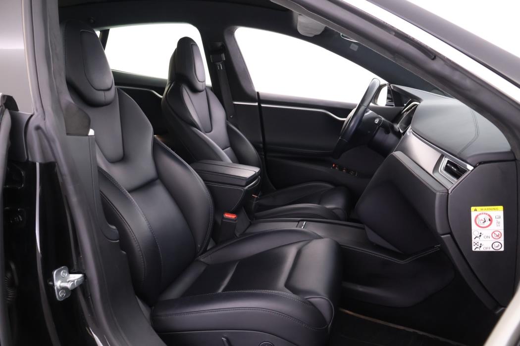 TESLA Model S 2018