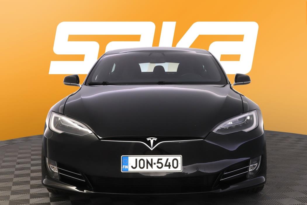 TESLA Model S 2018
