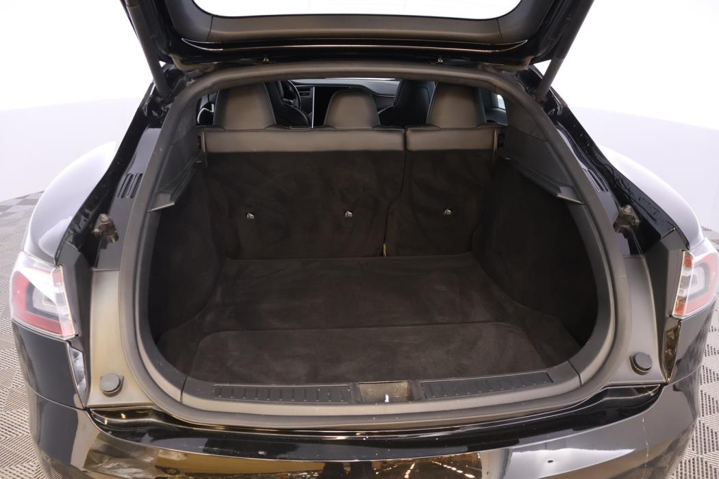 TESLA Model S 2018