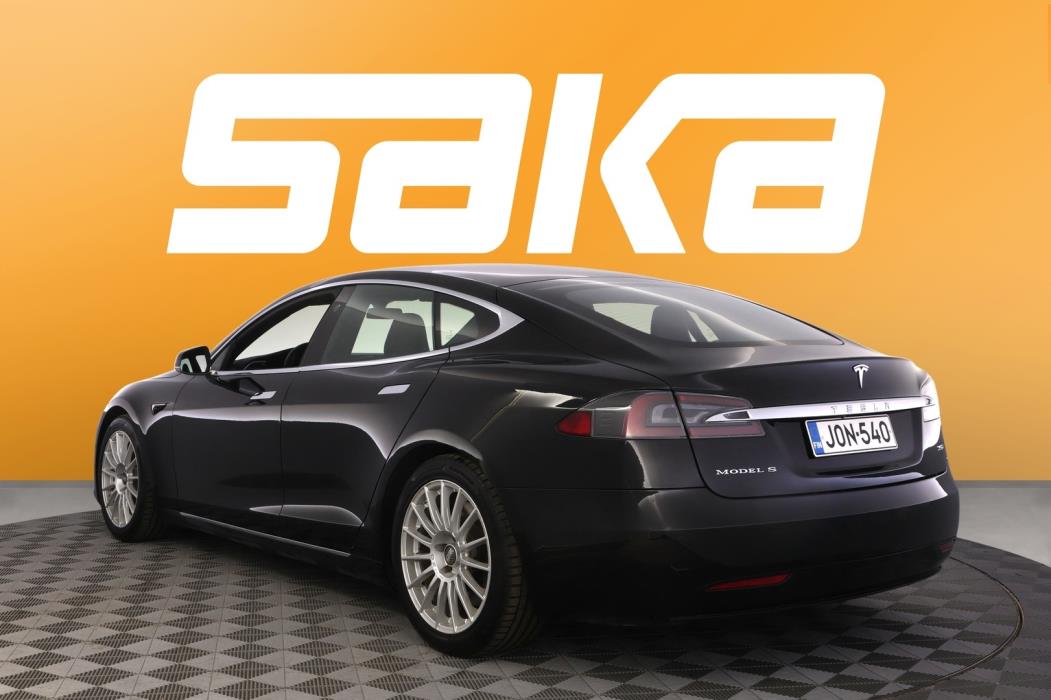 TESLA Model S 2018