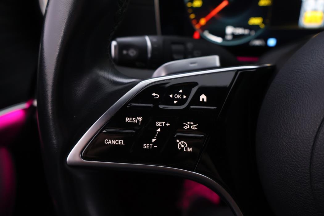 MERCEDES-BENZ E 2022