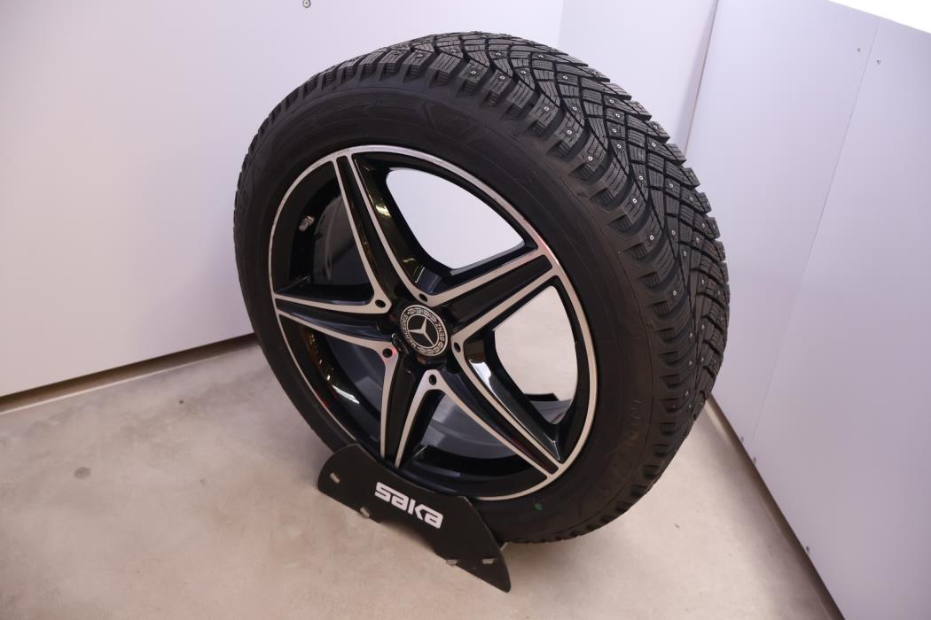 MERCEDES-BENZ E 2022