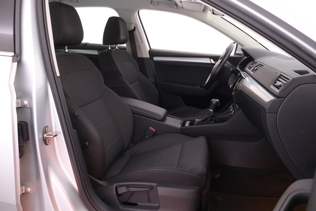 SKODA Superb 2016