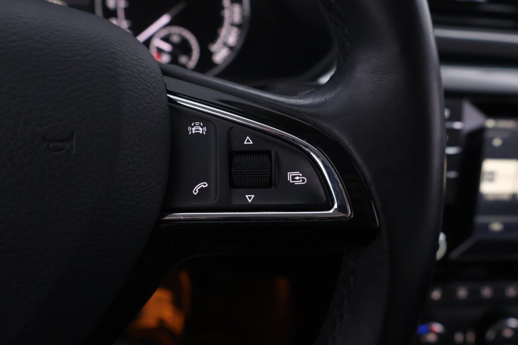 SKODA Superb 2016