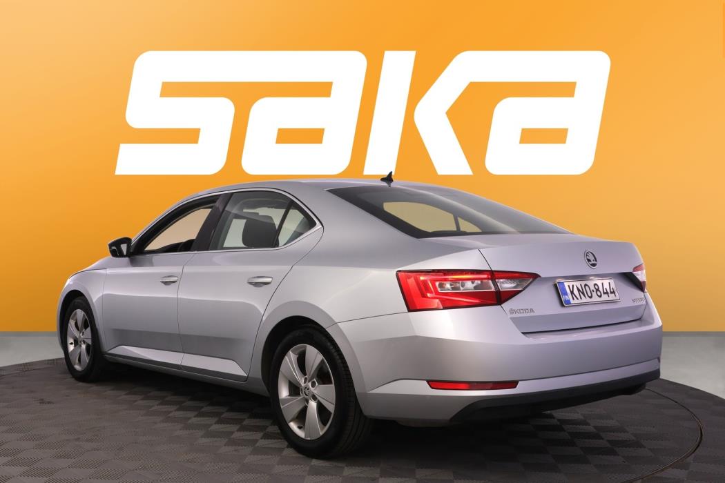 SKODA Superb 2016