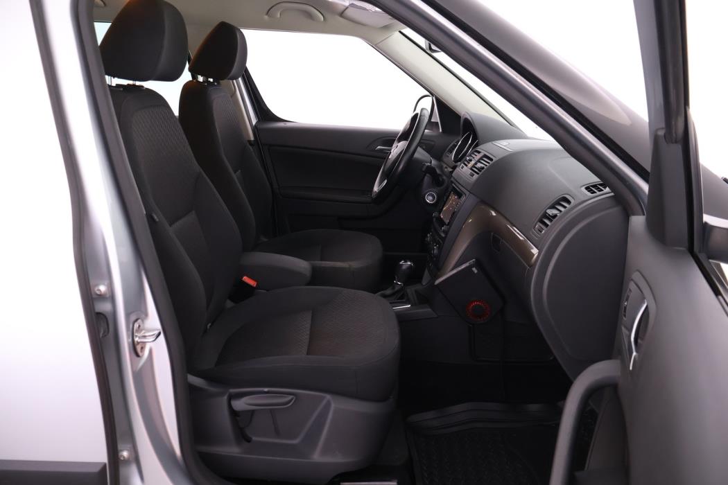 SKODA Yeti 2016