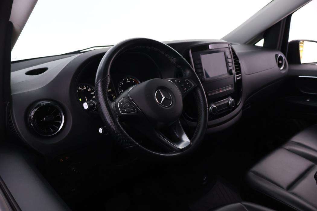 MERCEDES-BENZ Vito 2023