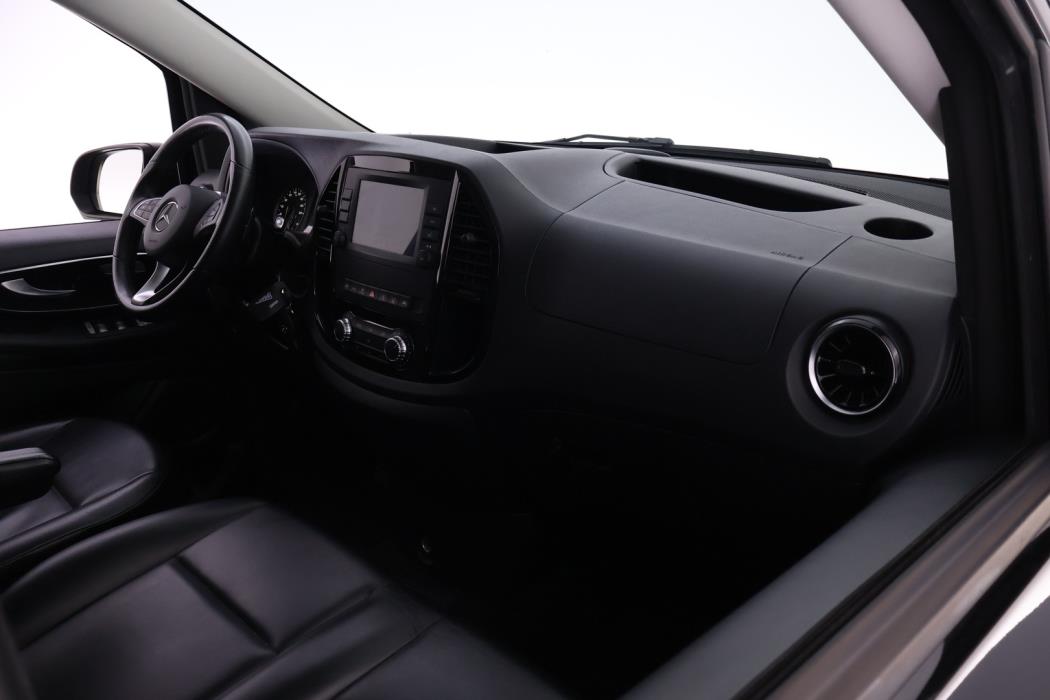MERCEDES-BENZ Vito 2023