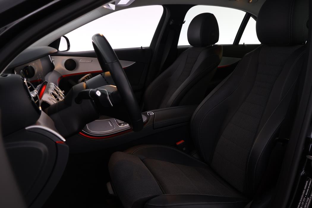 MERCEDES-BENZ E 2023