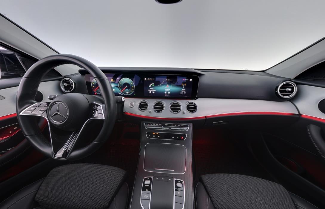 MERCEDES-BENZ E 2023
