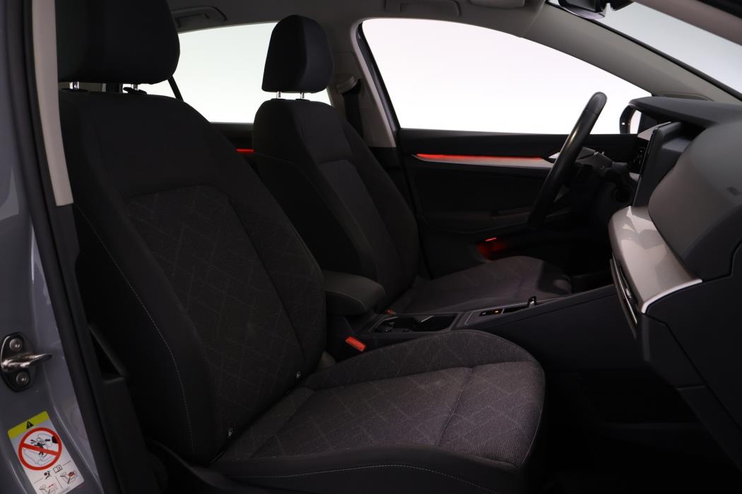 VOLKSWAGEN Golf 2020