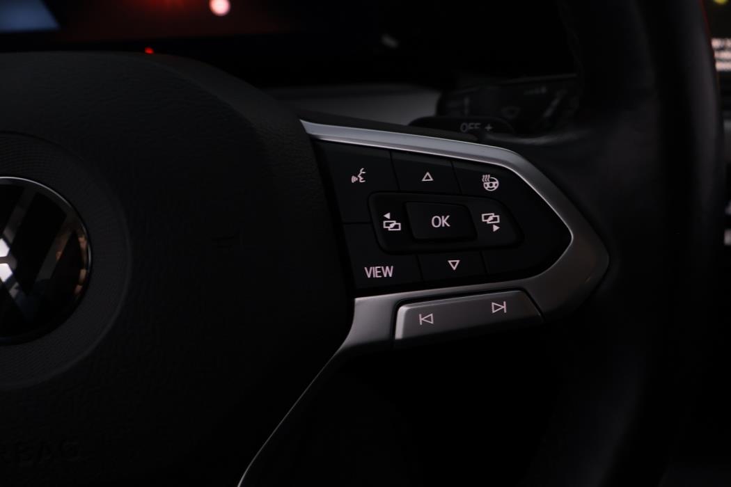 VOLKSWAGEN Golf 2020