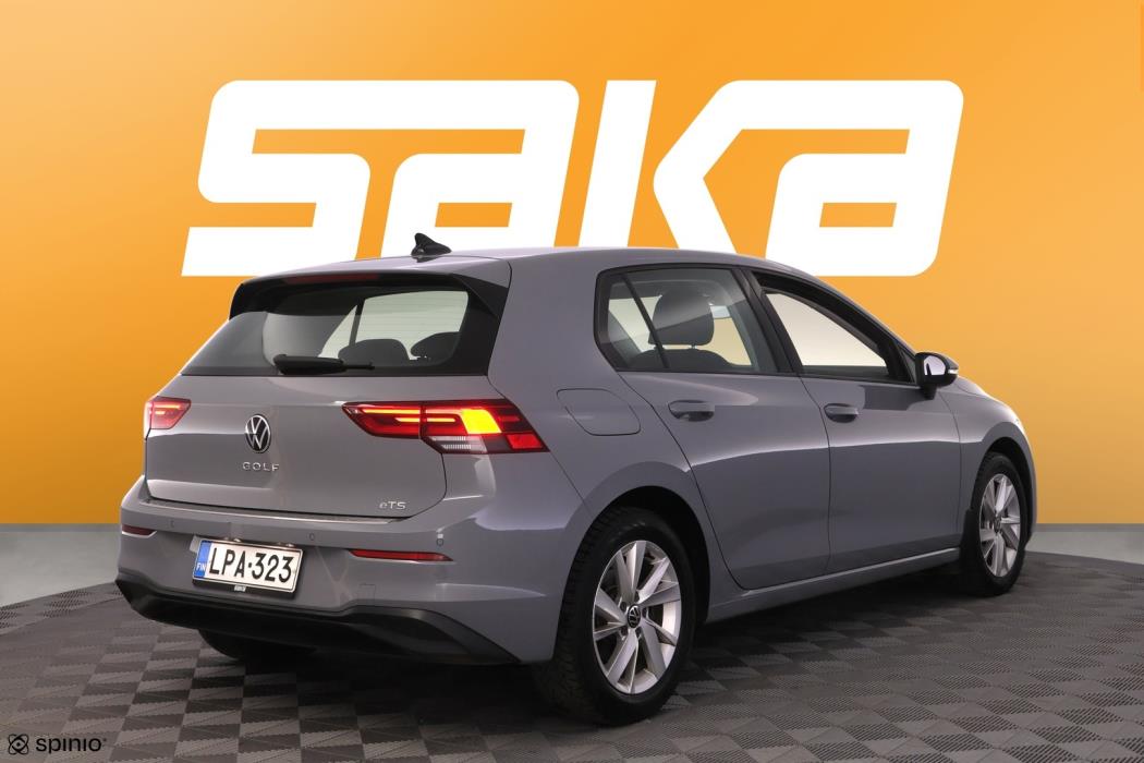 VOLKSWAGEN Golf 2020