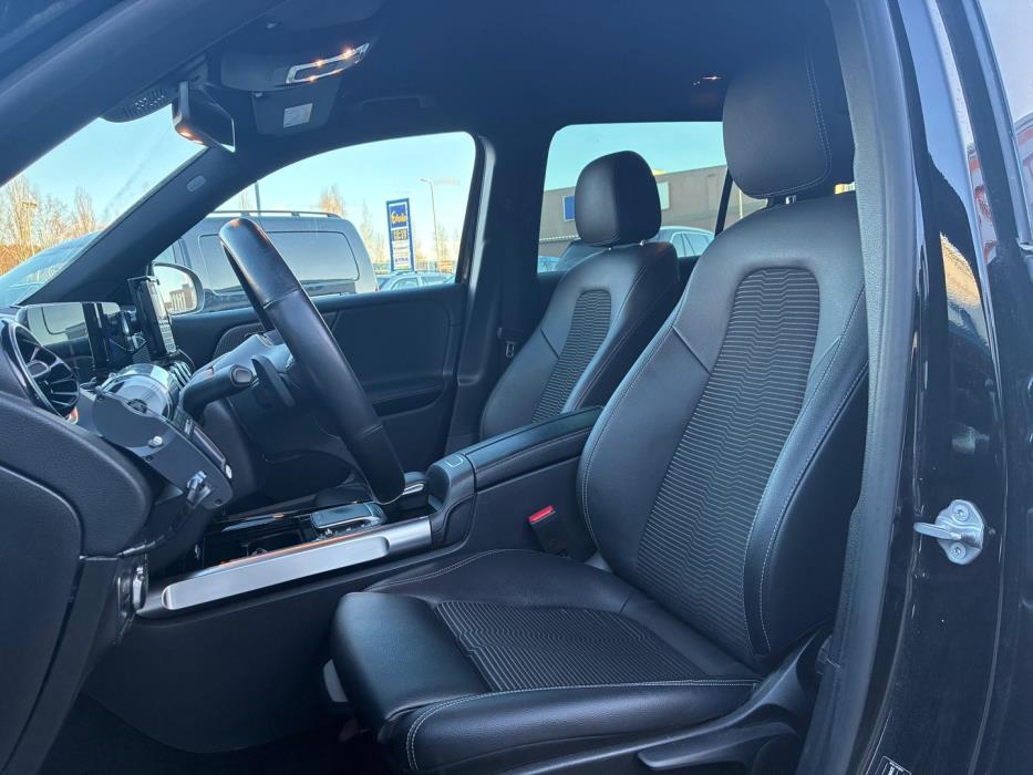 MERCEDES-BENZ GLB 2021