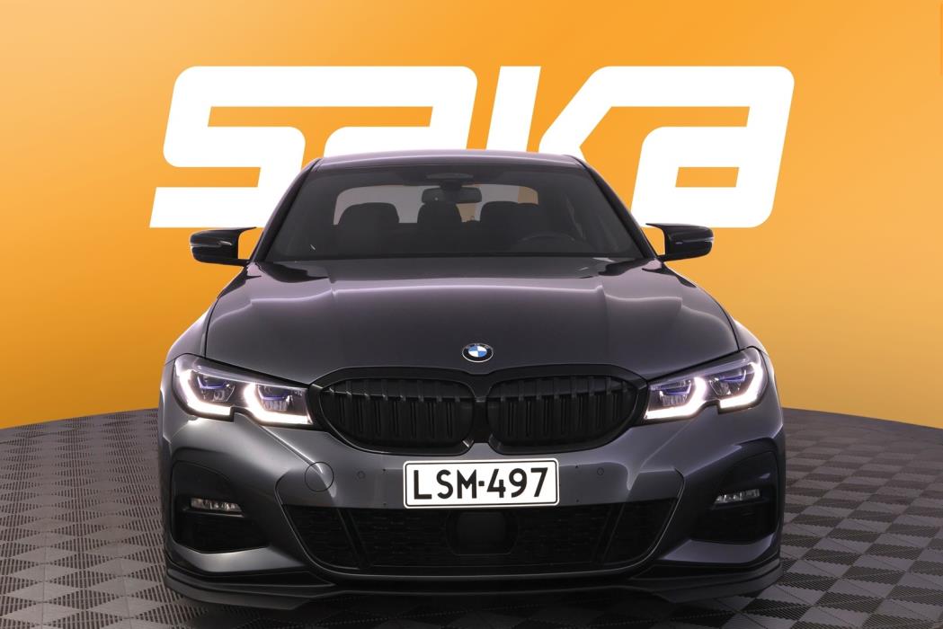 BMW 330 2020