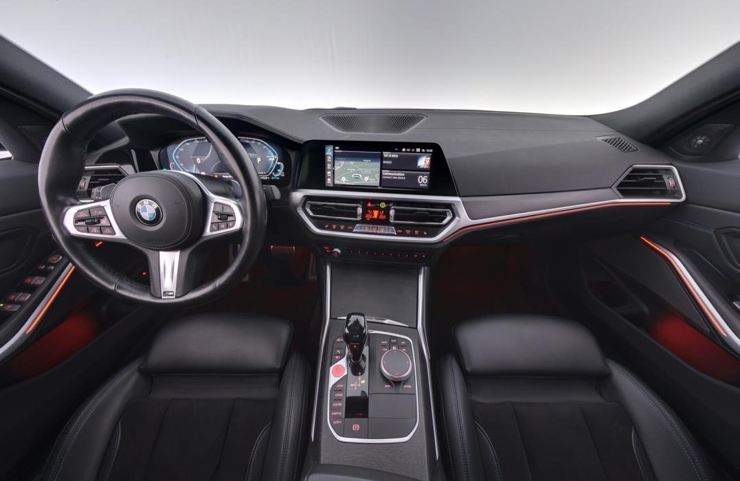 BMW 330 2020