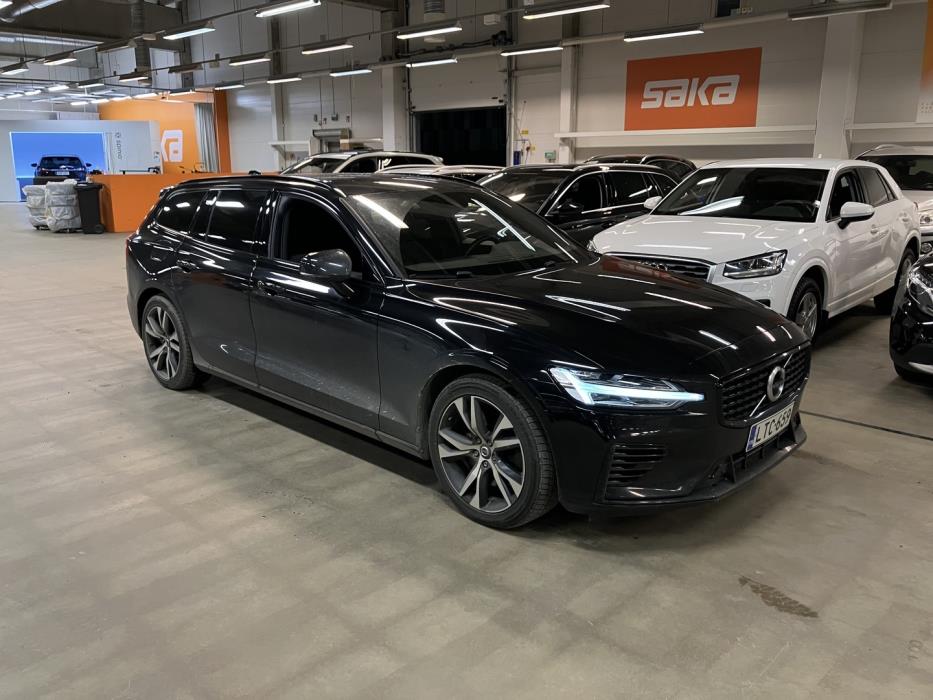 VOLVO V60 2021